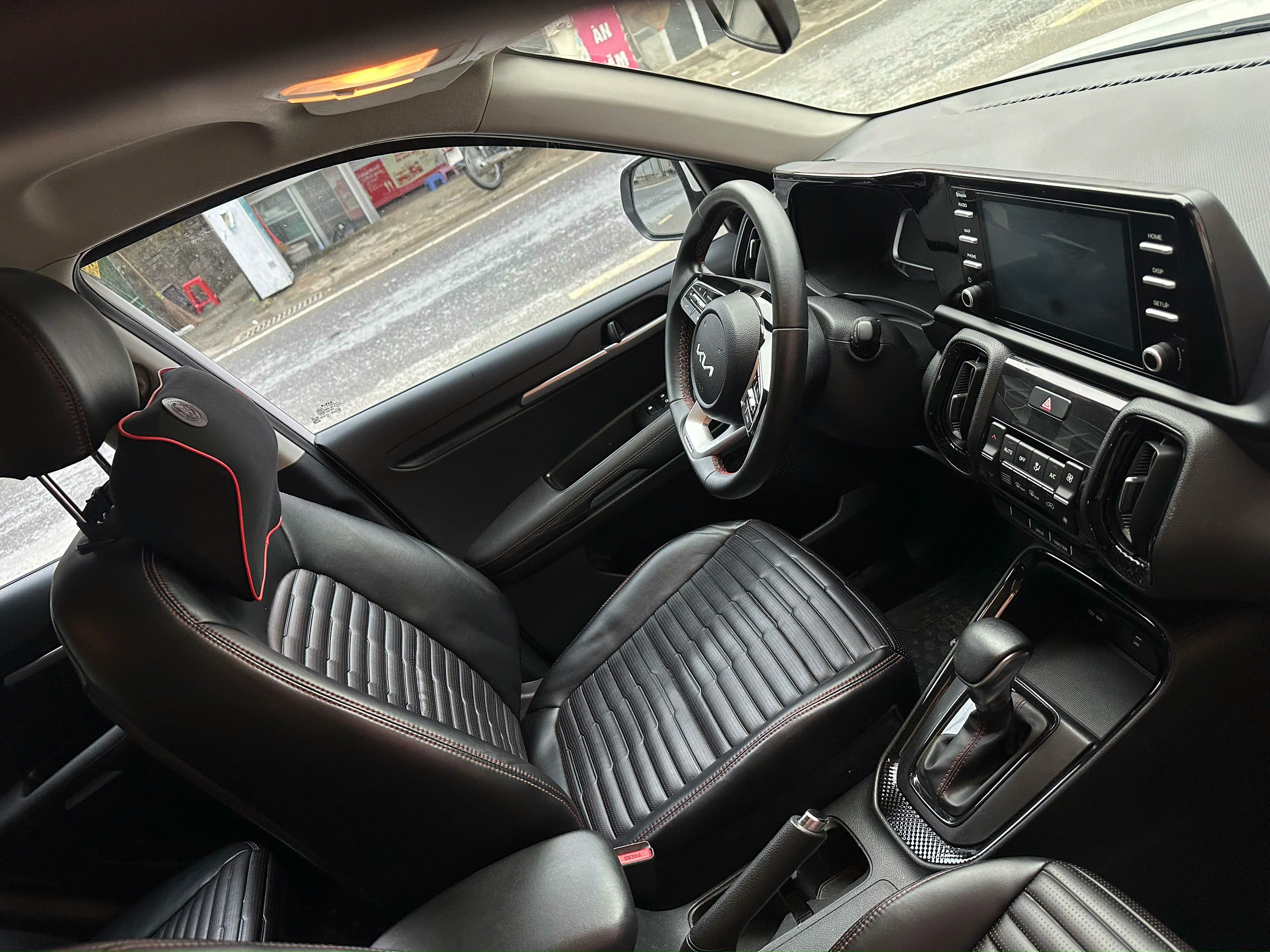 Kia Sonet Luxury 2022  - Nội thất 2